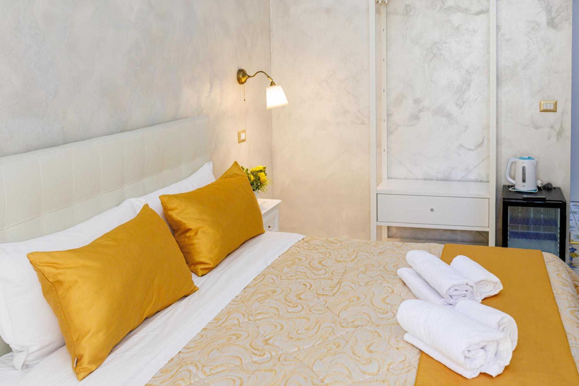Alma Adry Bed & Breakfast Napoli Ngoại thất bức ảnh