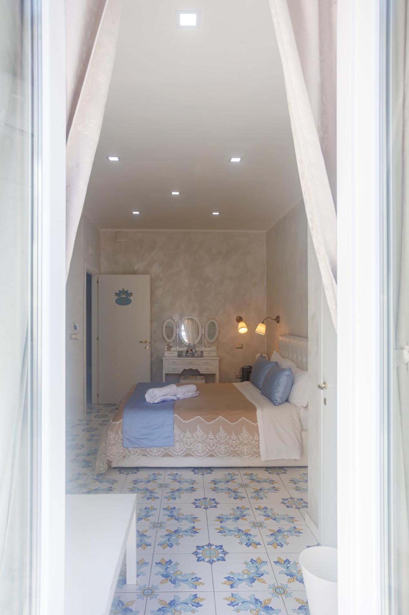 Alma Adry Bed & Breakfast Napoli Ngoại thất bức ảnh